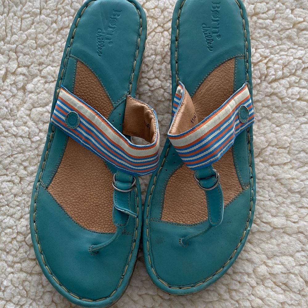 Born Drilles Elegant Teal and Beige Leather Wedge Sandals Espadrilles 11
